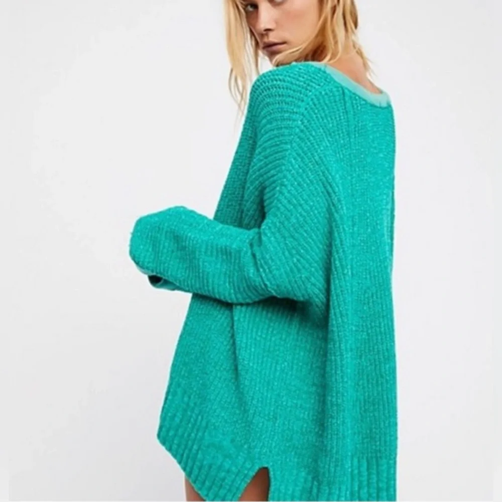 Free People Oversized Green V-Neck Chunky Knit Sweater Med/Large - Picture 2 of 15